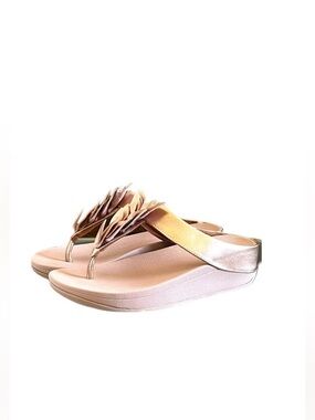 Fitflop Fino Rose Gold Leaf Sandals Size 6